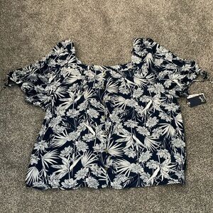 Angels forever young 3X top navy floral NWT